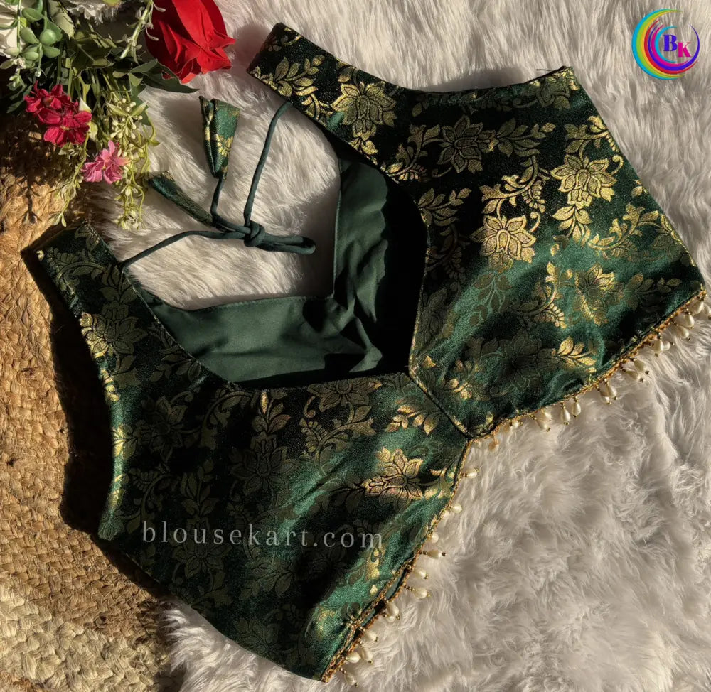 latest chic silk sleeveless sweetheart neck floral printed daily wear blouse (green) | 1673